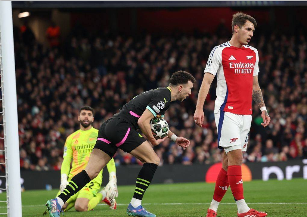 yabo app-转折点阿森纳完成体检，英超转会期攻防权衡，底气十足，临场指挥获称赞-yabo app