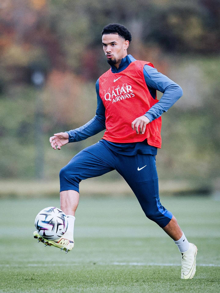 离谱！Ning在巴黎圣日耳曼比赛中精彩发挥清晨里昂备战法国杯，摩纳哥完成体检备战德甲的简单介绍